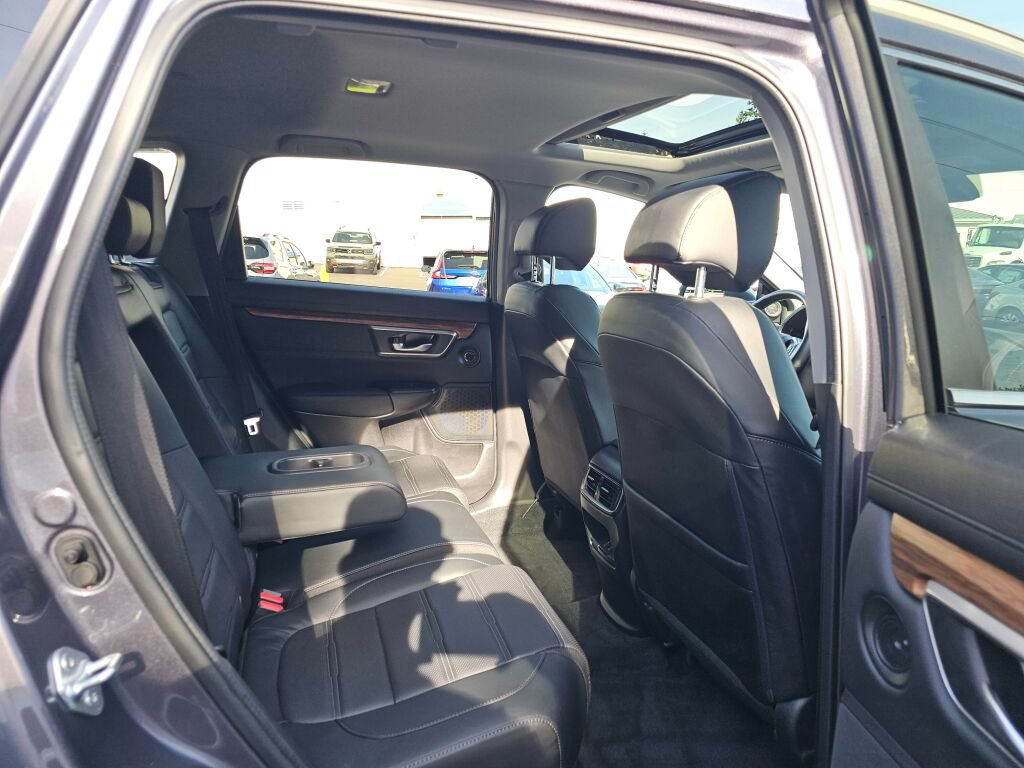 Used 2022 Honda CR-V Touring image 13
