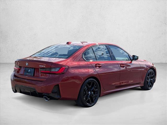 Used 2025 BMW 330i Sedan w/ M Sport Package RWD image 5