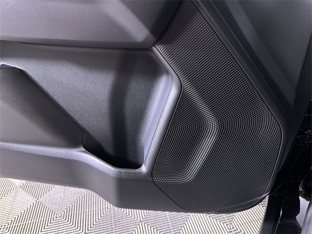 New 2026 GMC Canyon Elevation w/ Convenience Package image 24