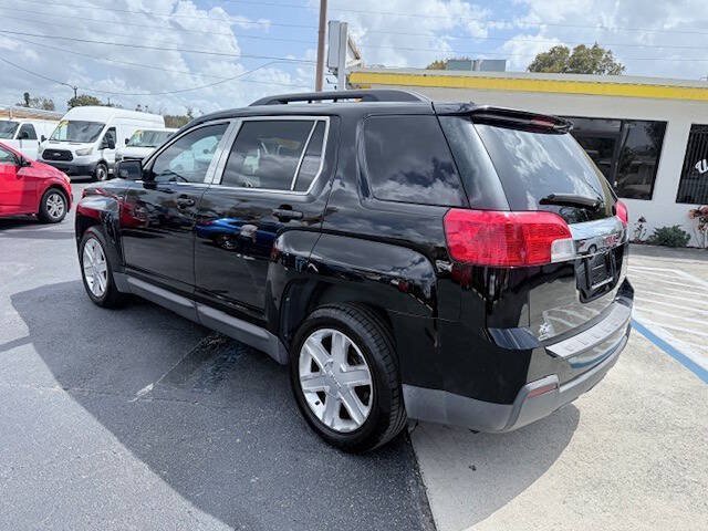 Used 2010 GMC Terrain SLT FWD image 5
