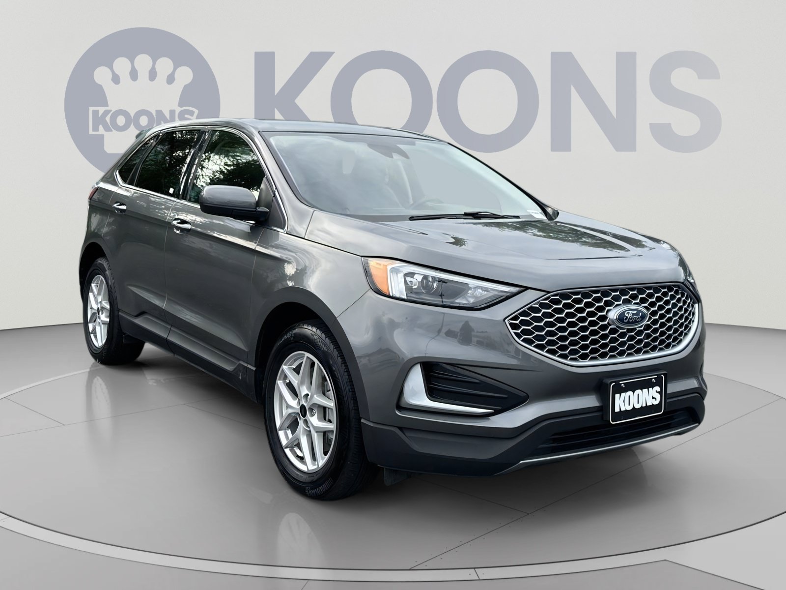 Used 2024 Ford Edge SEL AWD/4WD image 2