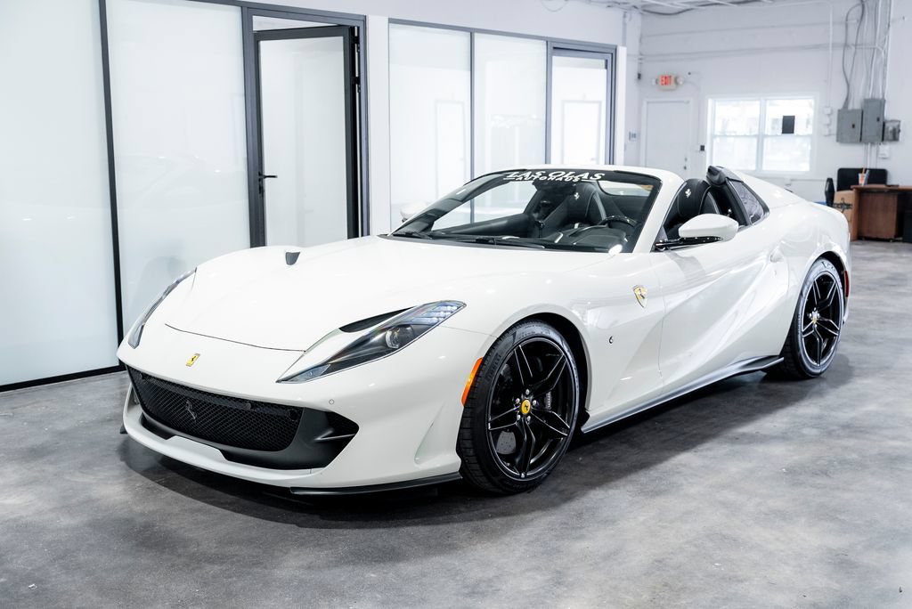 Used 2023 Ferrari 812 GTS RWD image 5