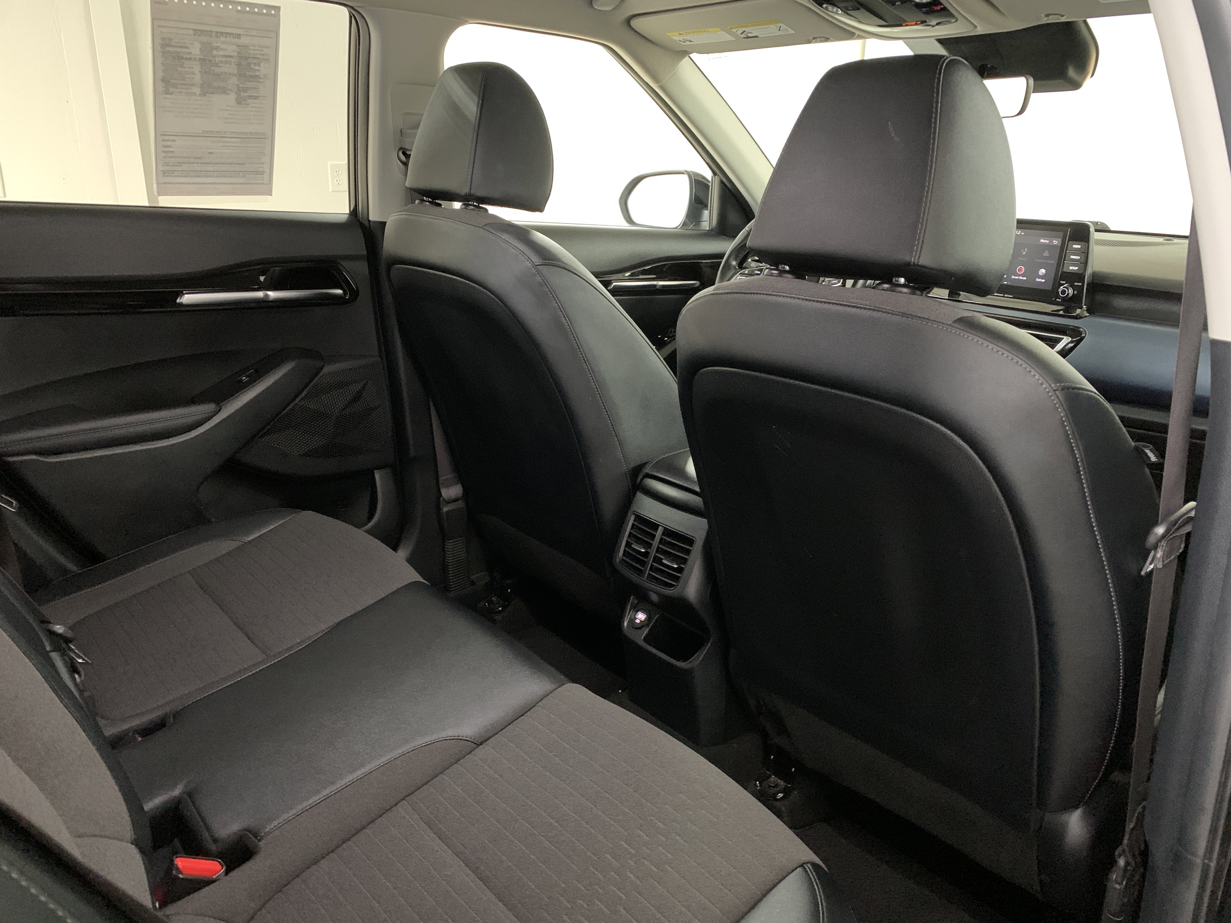 Used 2023 Kia Seltos S image 33