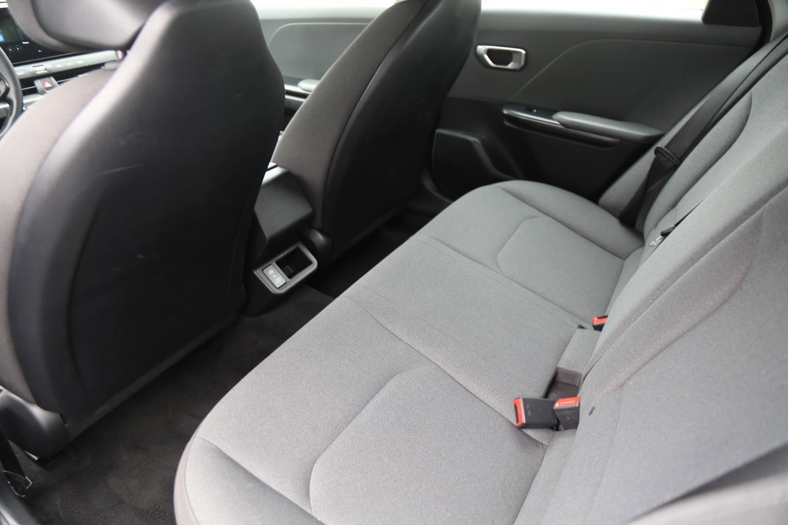 Used 2025 Kia K4 LXS FWD image 18