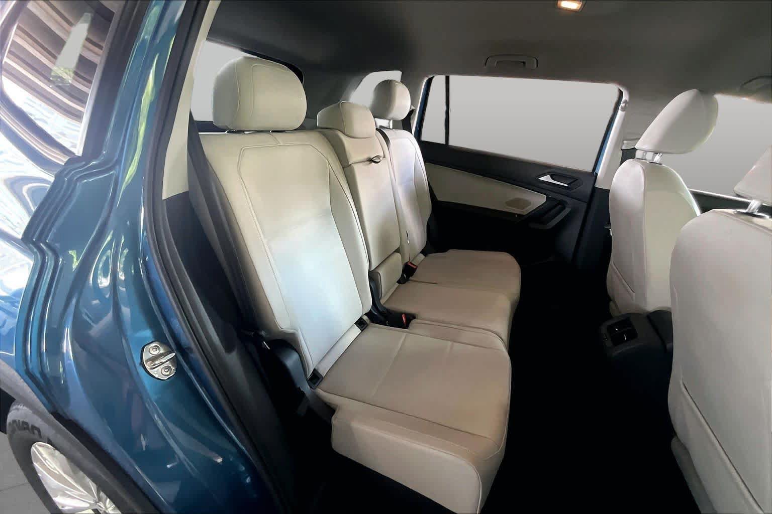 Used 2019 Volkswagen Tiguan SE AWD/4WD image 19
