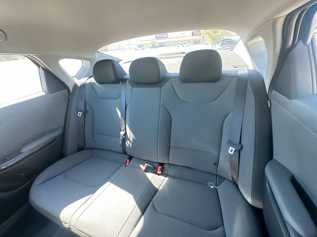 Used 2025 Kia K4 LX image 48