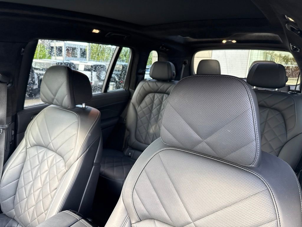 Used 2024 BMW X7 xDrive40i w/ Executive Package AWD/4WD image 14
