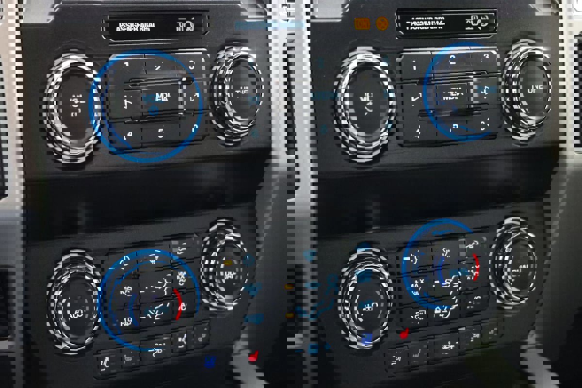 Used 2020 Ford F450 Lariat w/ Lariat Ultimate Package image 32