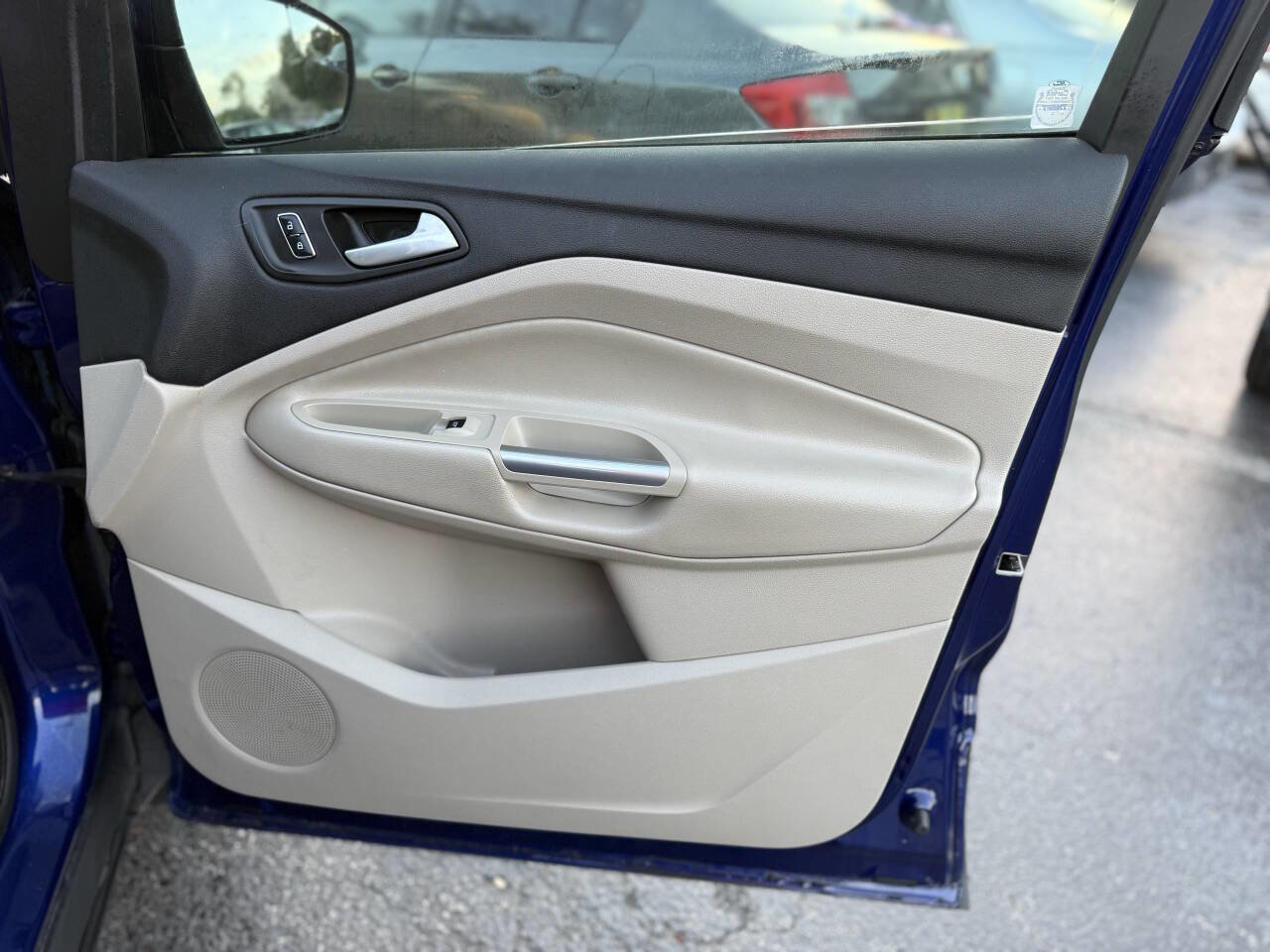 Used 2015 Ford Escape SE image 24