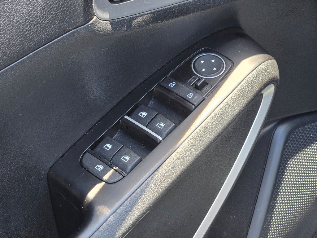 Used 2025 Kia Soul LX w/ LX Technology Package FWD image 19