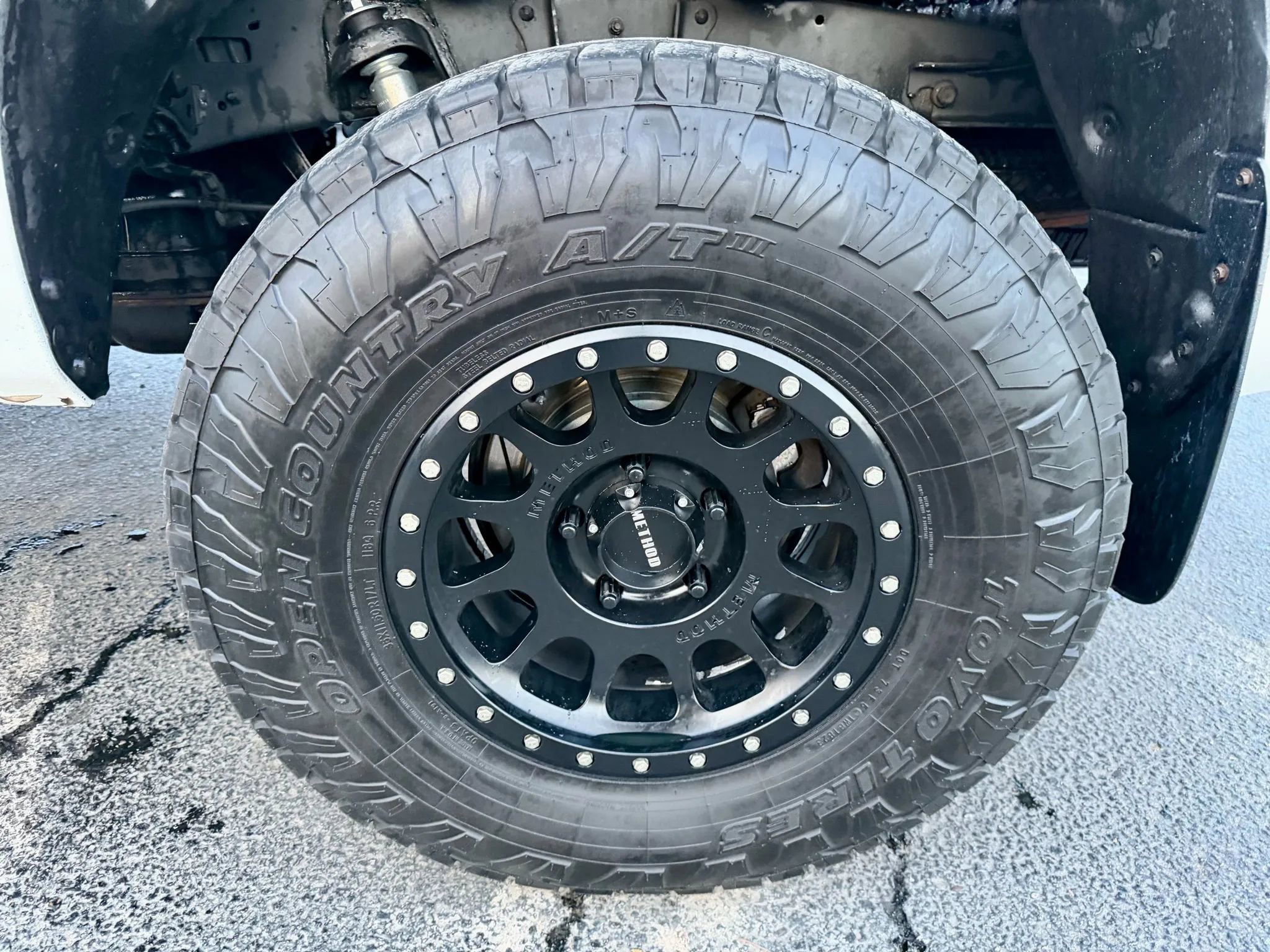 Used 2012 Toyota Tundra 4x4 CrewMax w/ Tow Pkg image 19