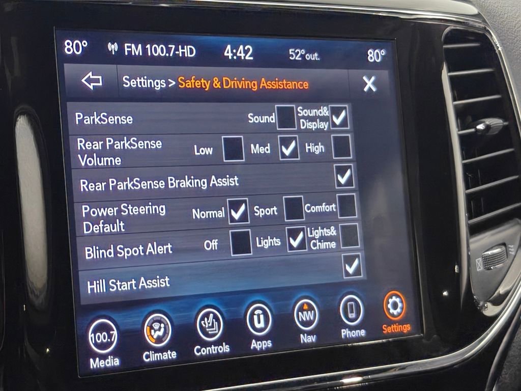 Used 2021 Jeep Grand Cherokee Limited image 44