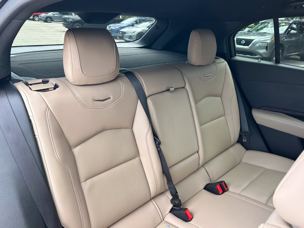 Used 2025 Cadillac XT4 Premium Luxury FWD image 48