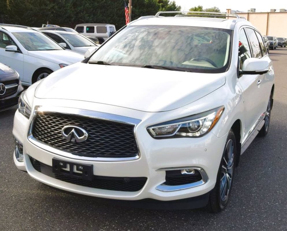 Used 2020 INFINITI QX60 Luxe w/ Sensory Package AWD/4WD image 2