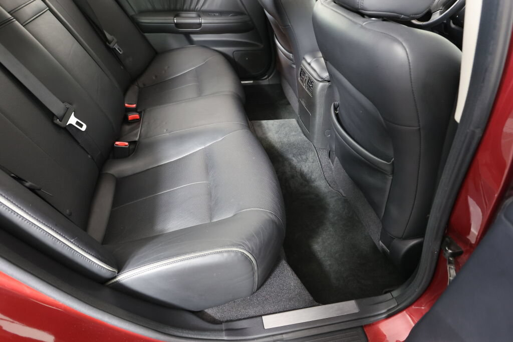 Used 2007 INFINITI M45 Sport w/ Technology Pkg RWD image 22