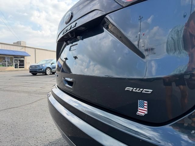 Used 2023 Ford Edge Titanium w/ Equipment Group 301A AWD/4WD image 13