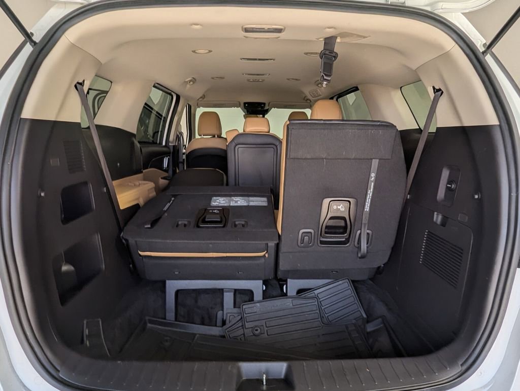 Used 2024 Kia Carnival LX image 25