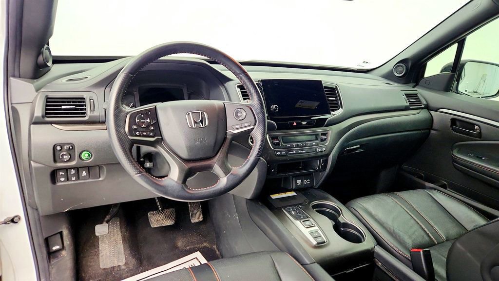 Used 2022 Honda Passport TrailSport image 12