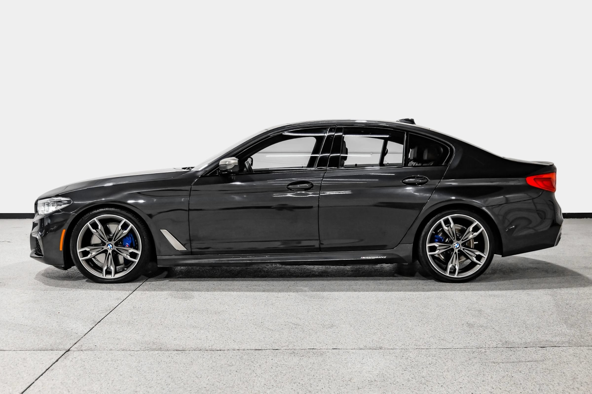 Used 2019 BMW M550i xDrive w/ Premium Package 2 AWD/4WD image 9