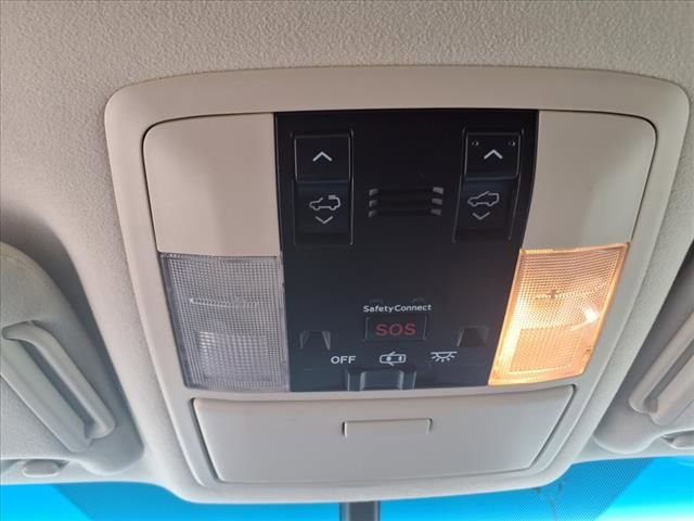 Used 2017 Lexus GX 460 w/ Navigation Package image 17