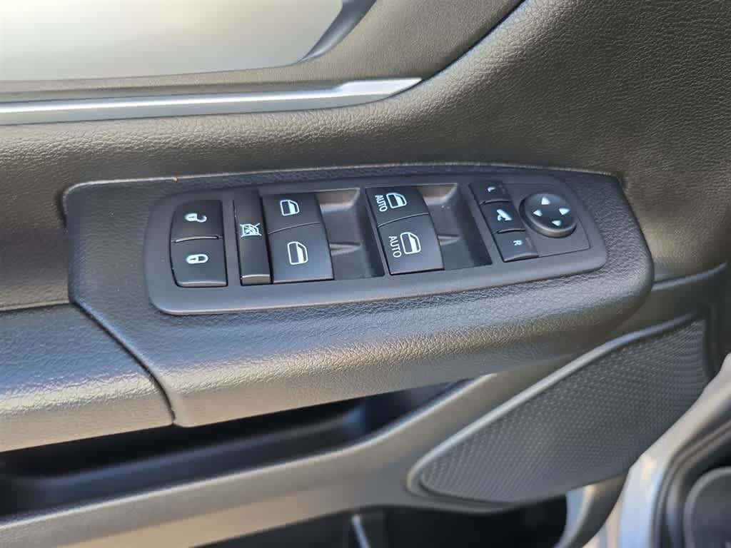 Used 2023 RAM 1500 Big Horn AWD/4WD image 17