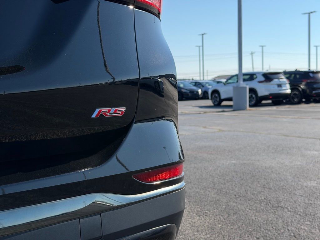 Used 2022 Chevrolet Equinox RS w/ LPO, Floor Liner Package image 42