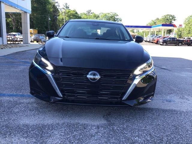 Used 2025 Nissan Altima 2.5 SV FWD image 7