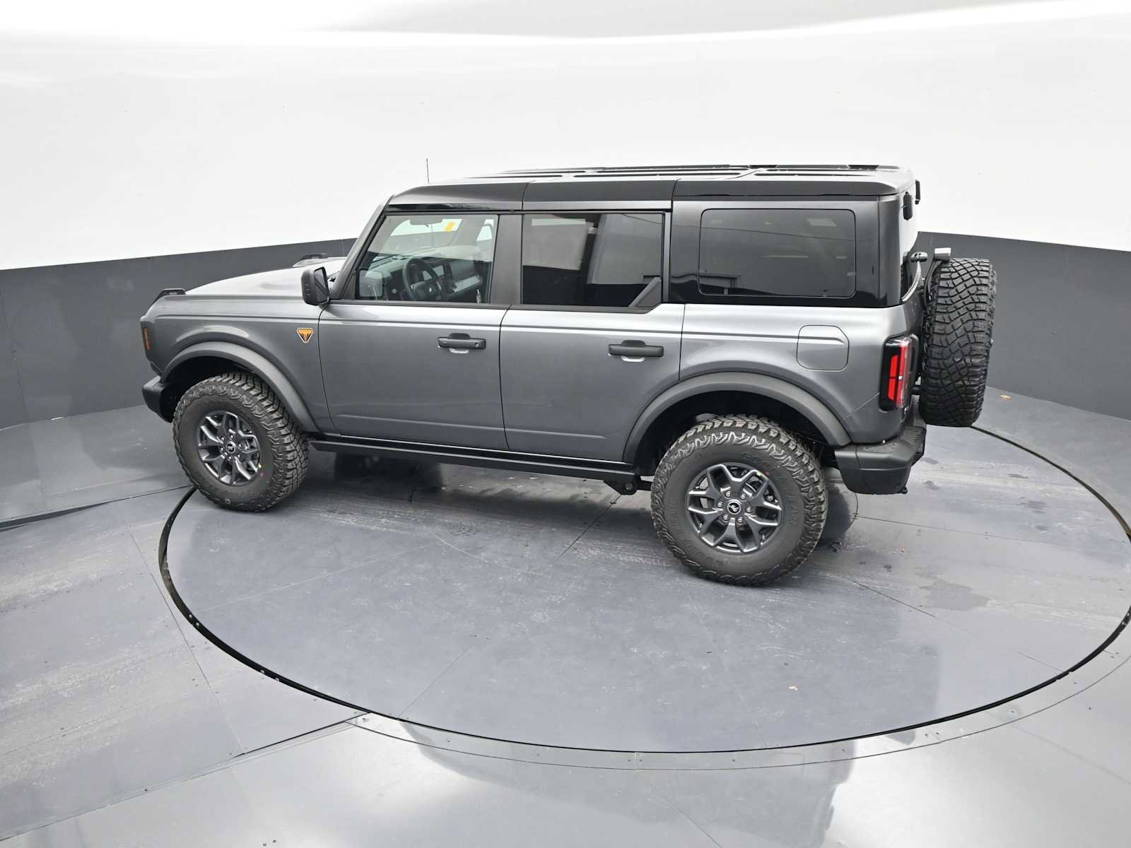 New 2025 Ford Bronco Badlands image 50