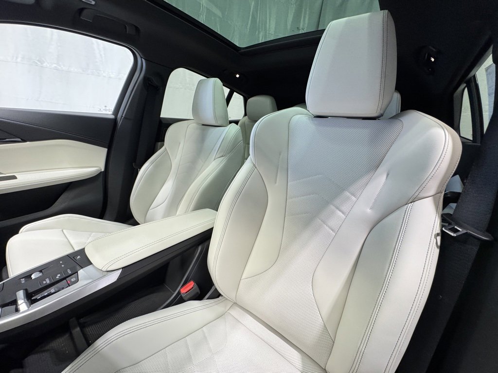 New 2026 BMW X2 xDrive28i w/ Technology Package image 19