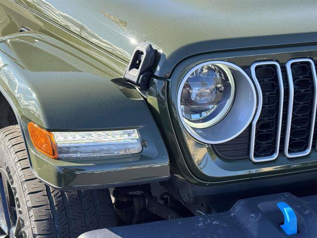Used 2024 Jeep Wrangler Sahara 4xe image 7