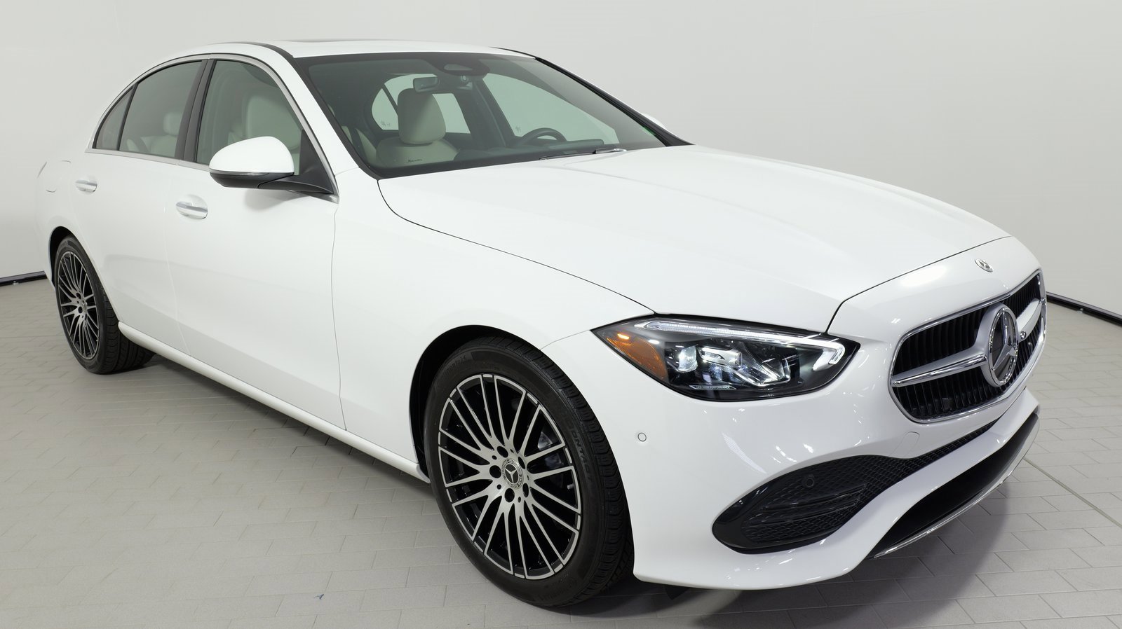 Used 2024 Mercedes-Benz C 300 4MATIC Sedan image 11