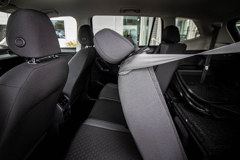 Used 2021 Volkswagen Tiguan S image 24