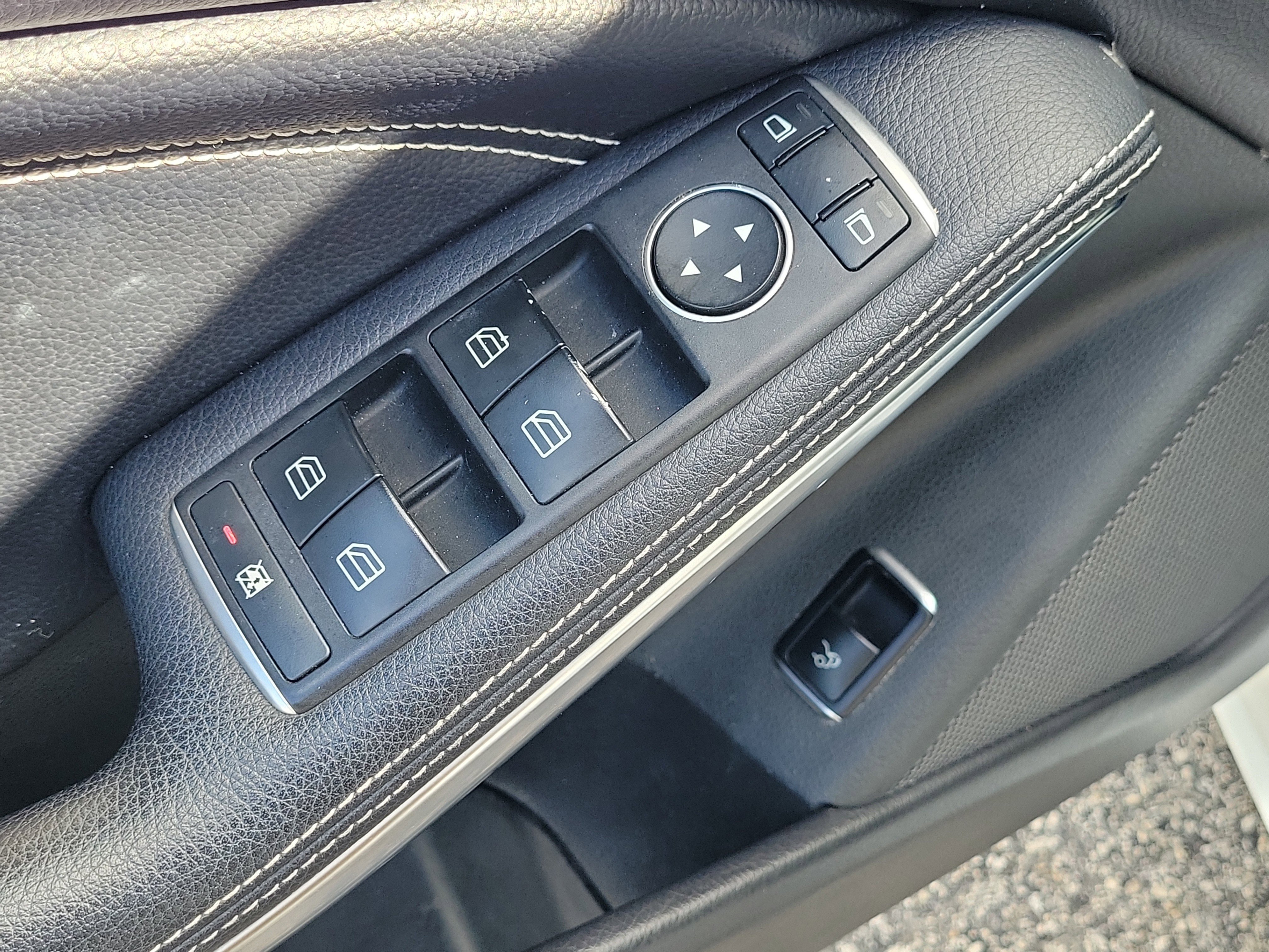 Used 2019 Mercedes-Benz CLA 250 image 16