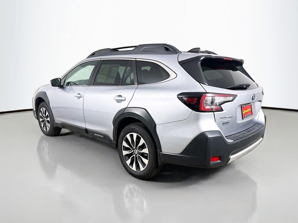 Used 2023 Subaru Outback Limited image 5
