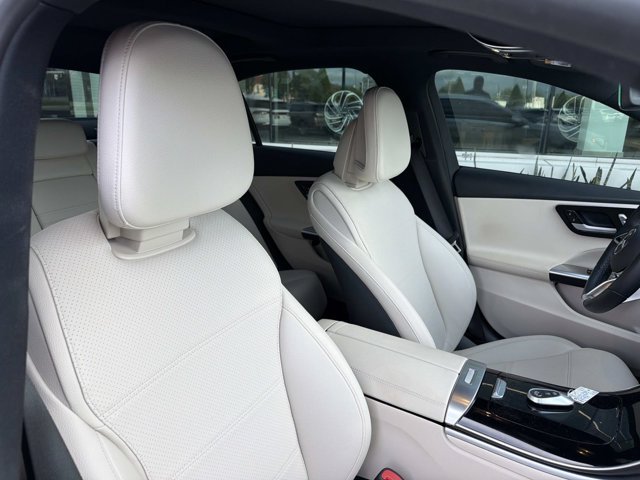 Used 2024 Mercedes-Benz C 300 Sedan image 18