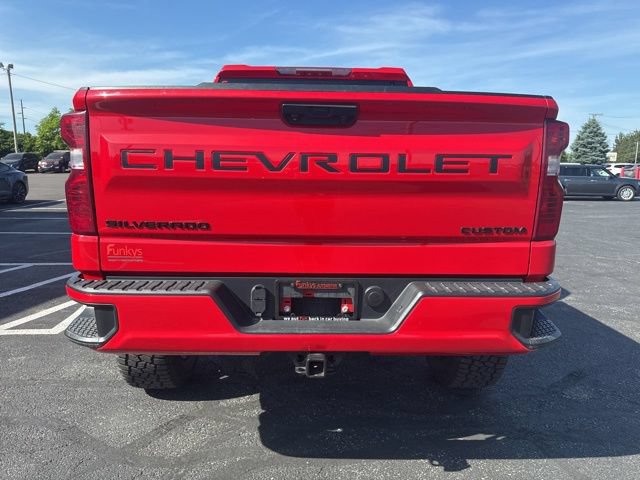 Used 2022 Chevrolet Silverado 1500 Custom w/ LPO, Dark Essentials Package AWD/4WD image 4