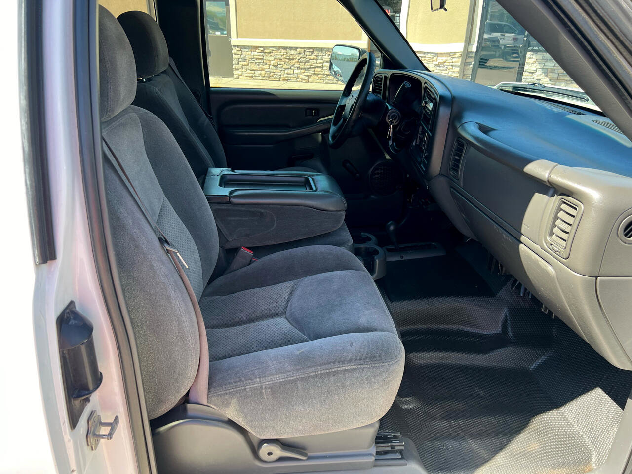 Used 2005 Chevrolet Silverado 3500 4x4 Extended Cab w/ Snow Plow Prep Package image 14