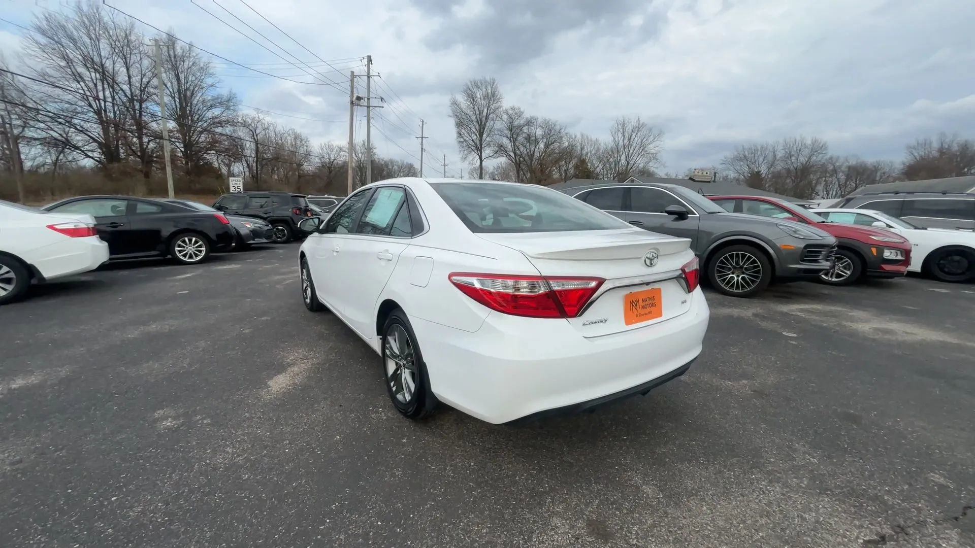Used 2016 Toyota Camry SE image 6