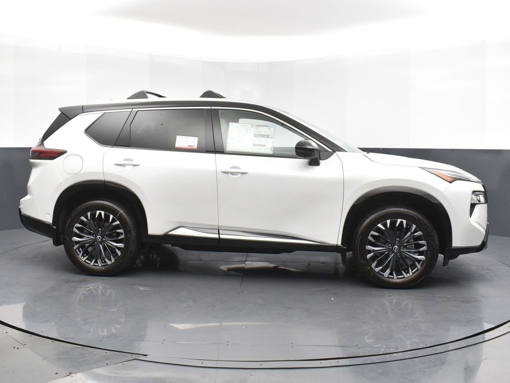 New 2026 Nissan Rogue Platinum image 4