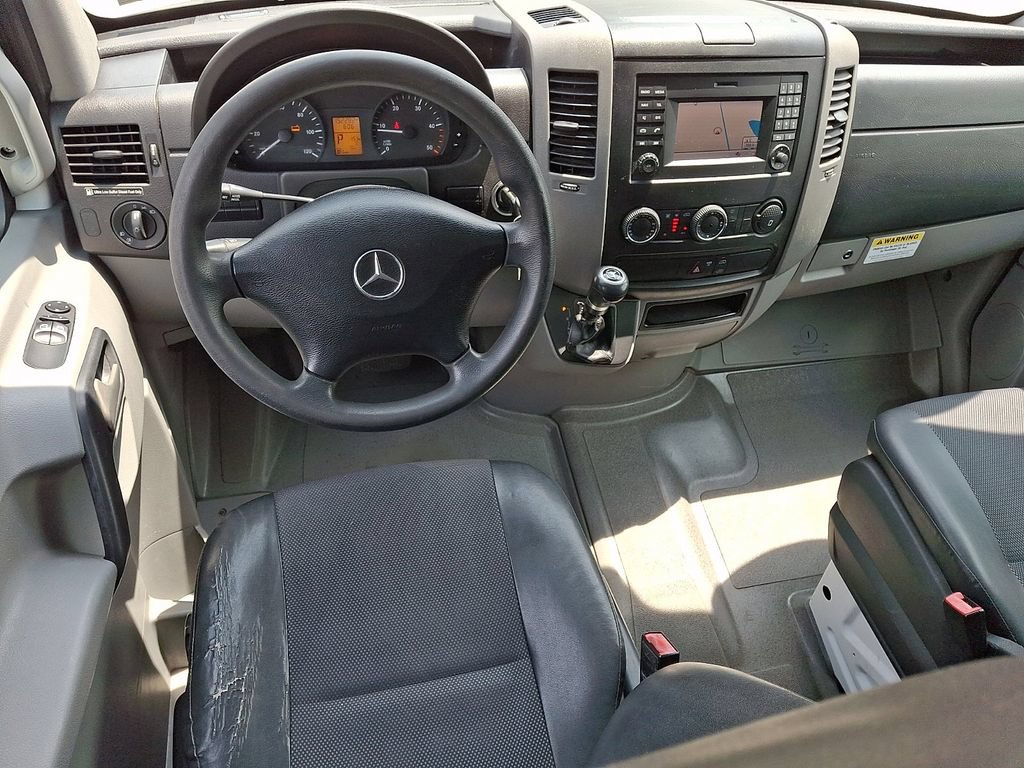 Used 2017 Mercedes-Benz Sprinter 2500 image 2
