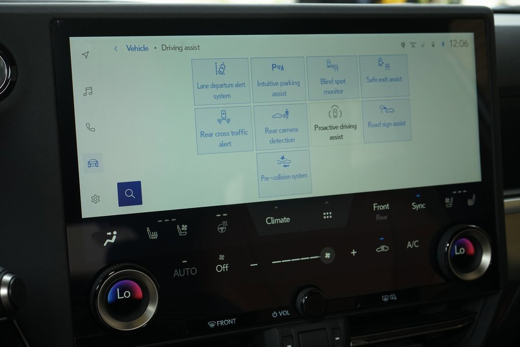 Used 2025 Lexus GX 550 image 15