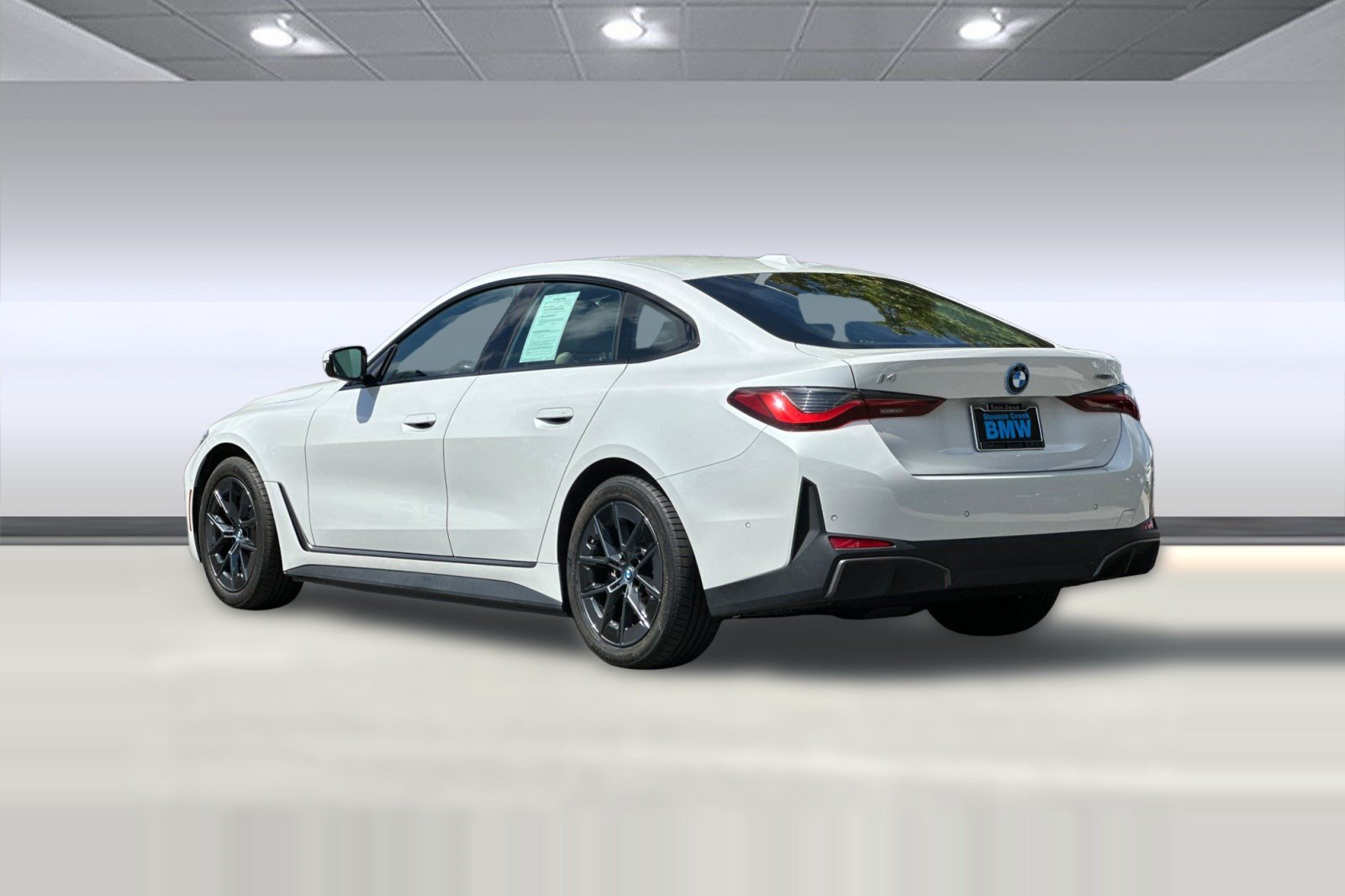 Certified 2023 BMW i4 eDrive35 RWD image 3