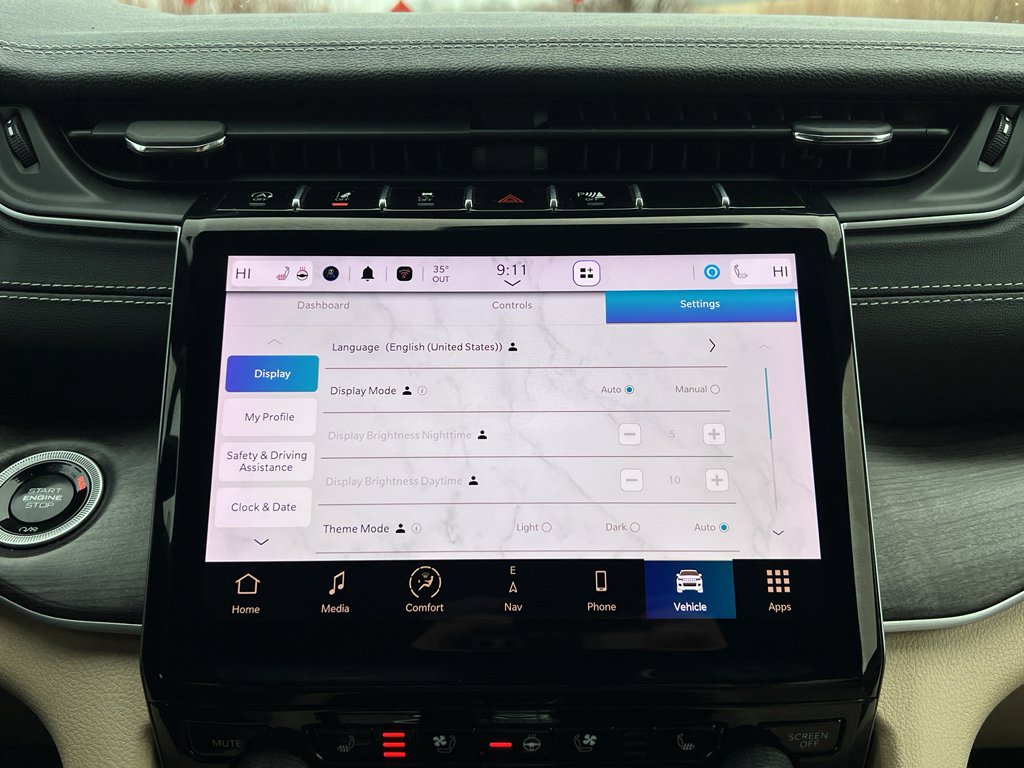 Used 2024 Jeep Grand Cherokee Limited w/ Luxury Tech Group II image 27