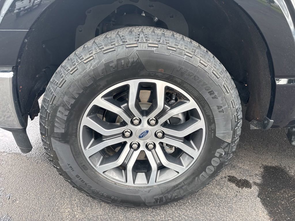 Used 2022 Ford F150 Lariat AWD/4WD image 12