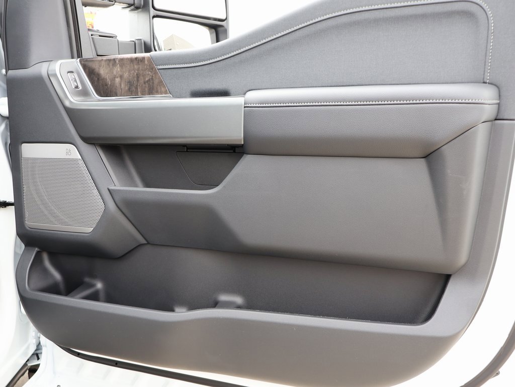 New 2026 Ford F250 Lariat image 8