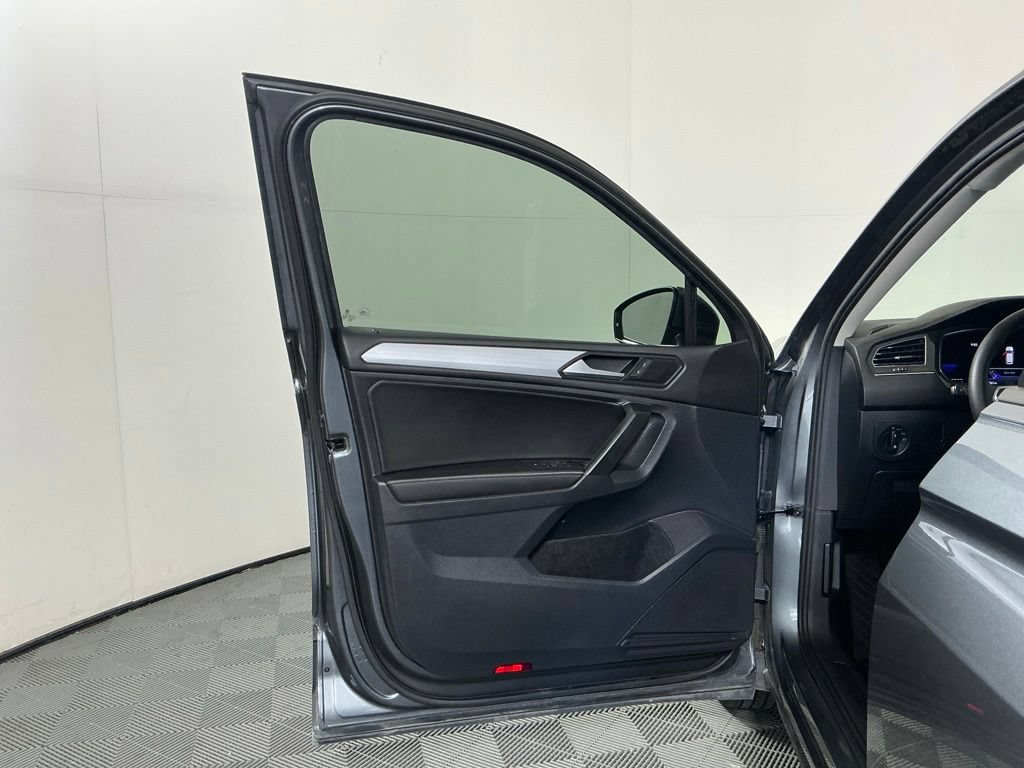 Used 2022 Volkswagen Tiguan S FWD image 19
