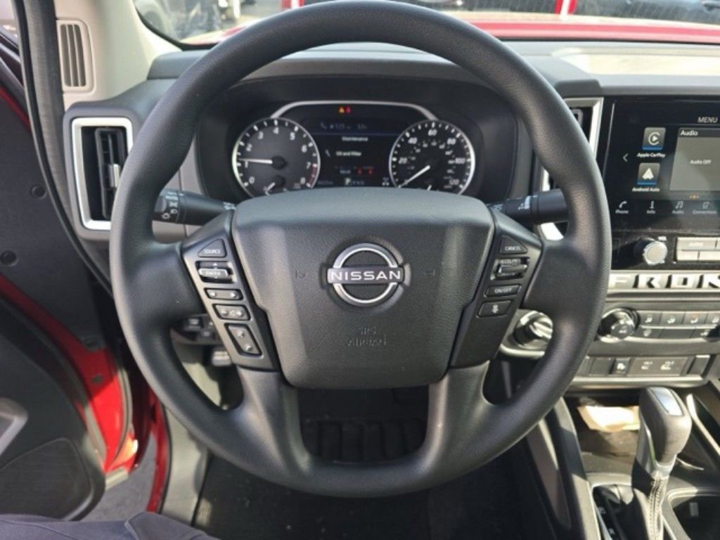 Used 2025 Nissan Frontier SV image 13