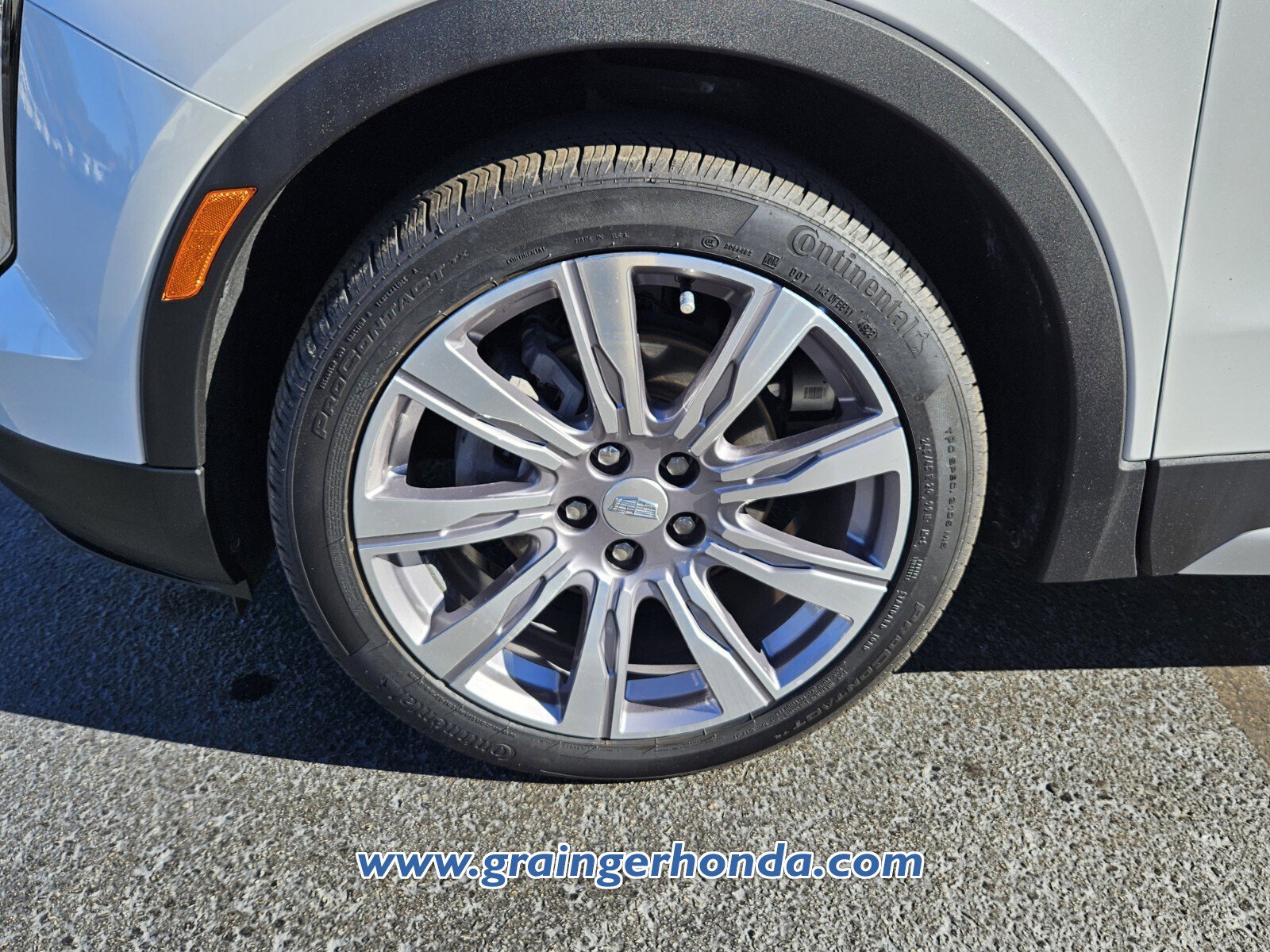 Used 2021 Cadillac XT4 Premium Luxury w/ Driver Awareness Package image 9