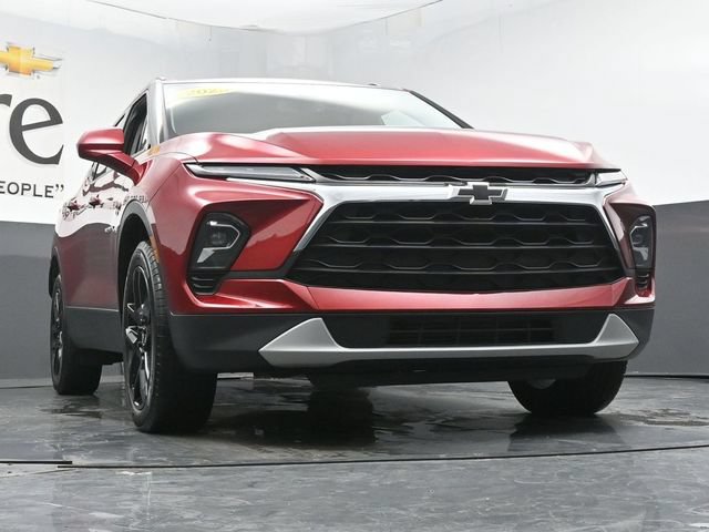 Used 2023 Chevrolet Blazer LT w/ Convenience Package FWD image 3
