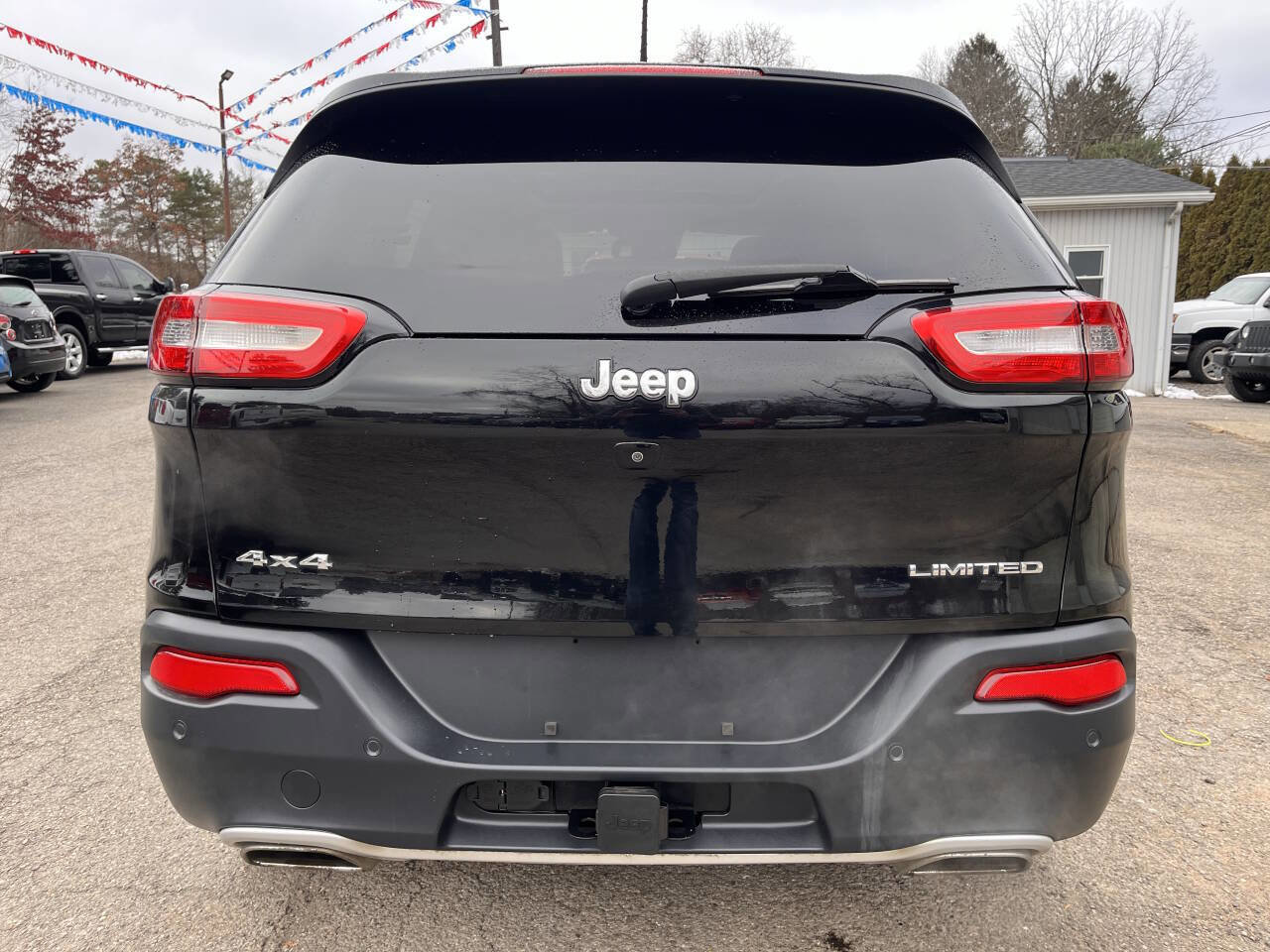 Used 2018 Jeep Cherokee Limited w/ Technology Group image 6